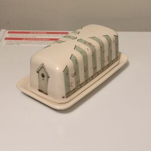 Pfaltzgraff Naturewood 1/4 lb covered butter dish. 